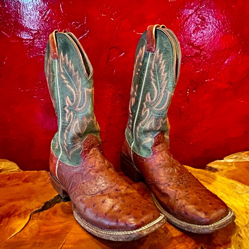 Square toe ostrich cowboy boots - 8.5D